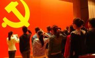 « Dalaï-lama, membre du Parti, défi »
