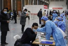 La Chine vaccine à tour de bras