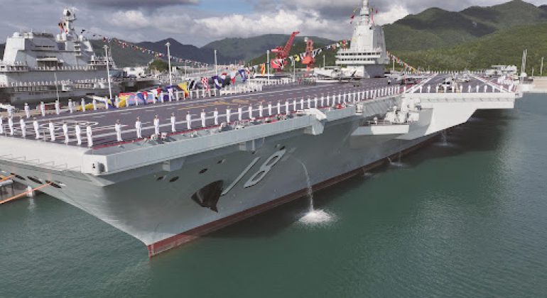 Le Fujian, joyau de la flotte chinoise, lancé dans une mer de purges