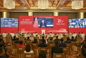 Pékin tente de rassurer les firmes étrangères