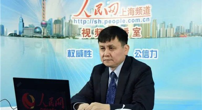Qui est le Dr Zhang Wenhong, la coqueluche du public ?